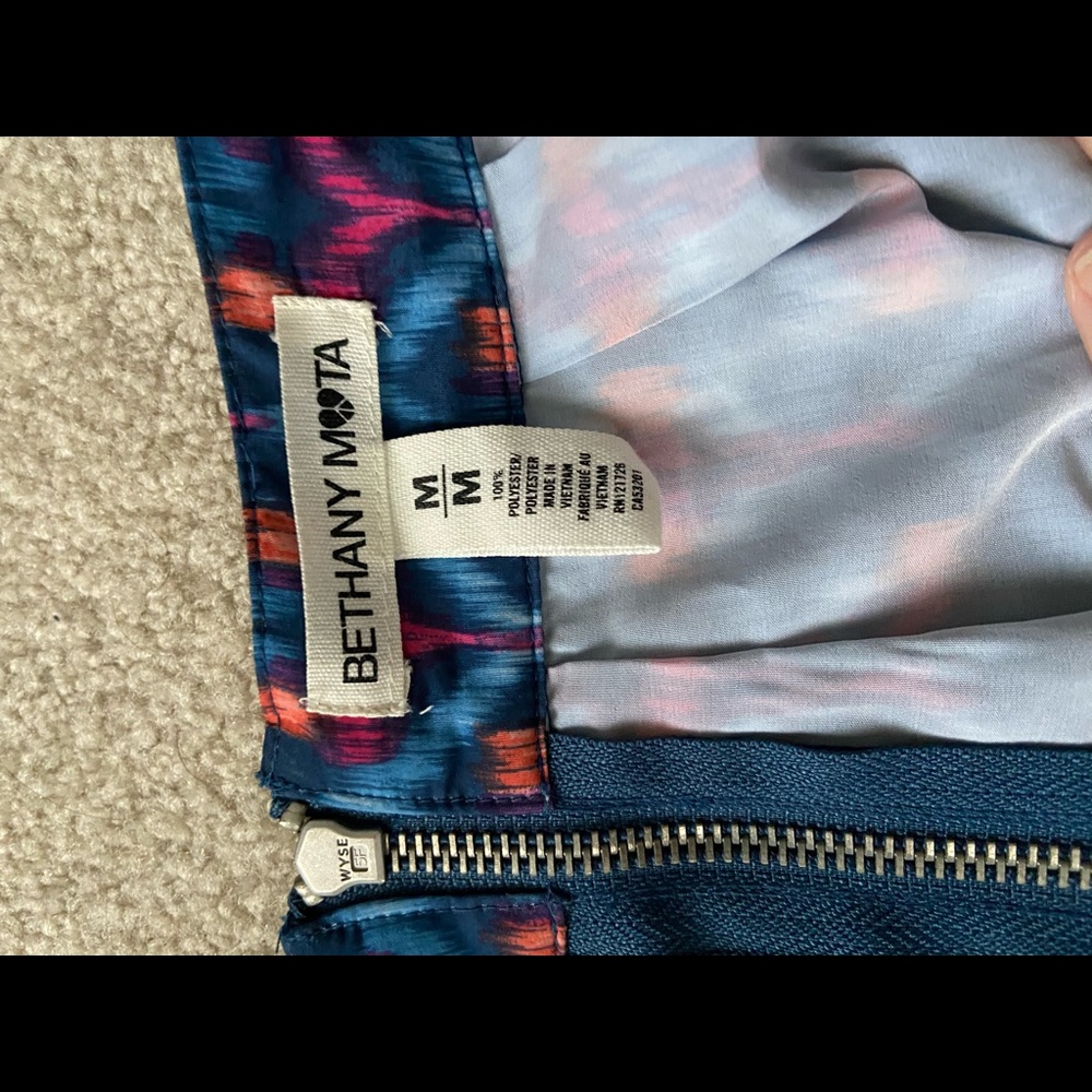 Patterned skirt - Picture 3 of 3